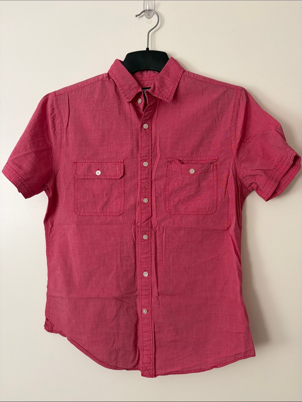 Express Men’s Short-Sleeve Button-Down Shirt in Rose